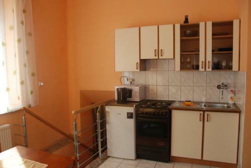 Hostal Penzion Rotunda