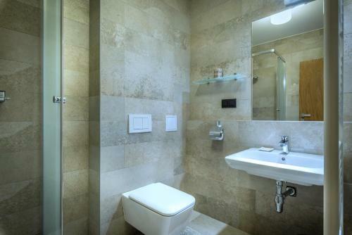 Penzi�n A Apartm�ny Moravica
