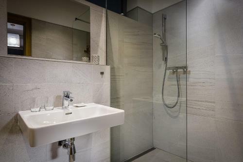 Penzi�n A Apartm�ny Moravica