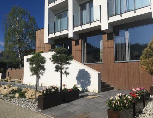 Penzi�n A Apartm�ny Moravica
