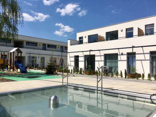 Penzi�n A Apartm�ny Moravica