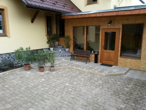 Apartmany Na Skle Malovane