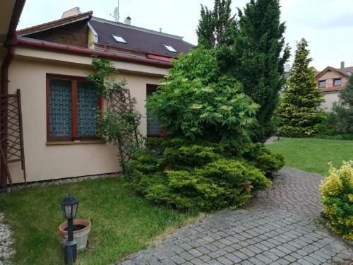 Bed & Breakfast Penzi�n Rodina