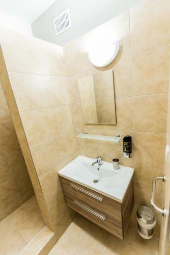 Albergue Penzion Cestar