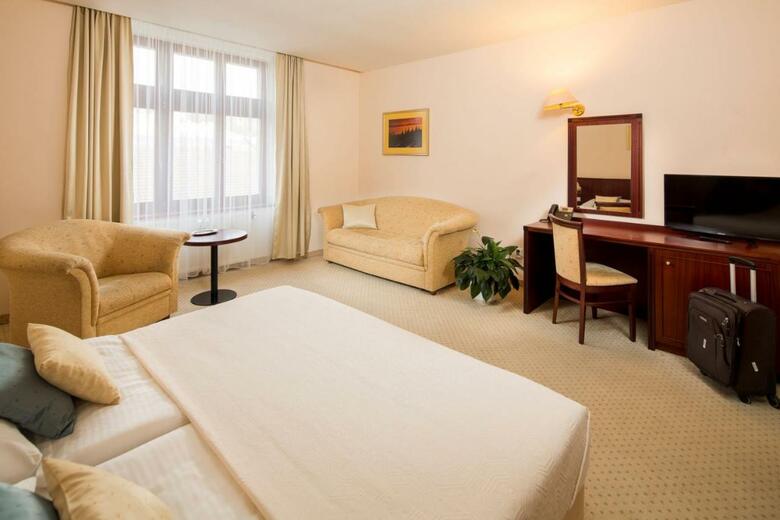 Hotel Kult�ra