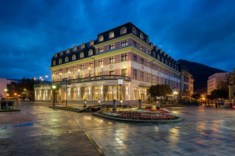 Hotel Kult�ra