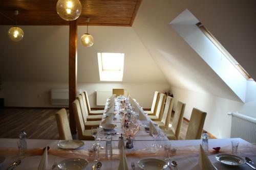 Hostal Sabbia Ristorante - Re?taur�cia A Ubytovanie Prievidza