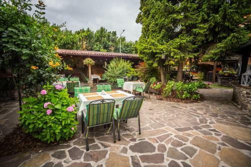 Hostal Penzion Trattoria