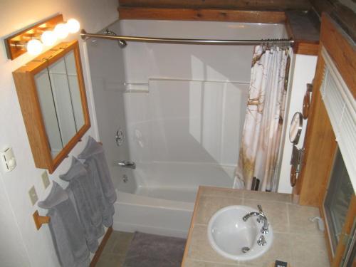 Rye Creek Lodge