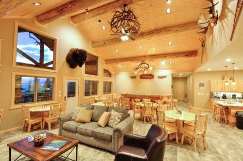Glacier Outdoor Center
