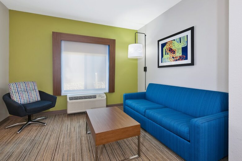 Hotel Holiday Inn Express And Suites Three Rivers