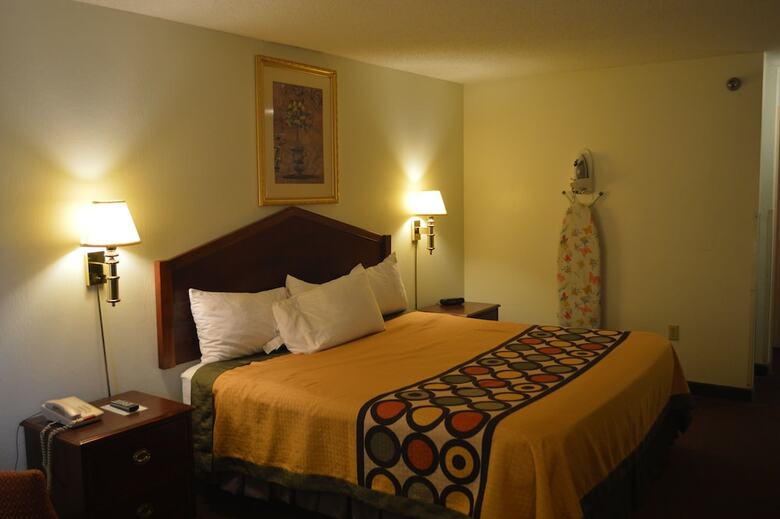 Hotel Super 8 Hazard Ky