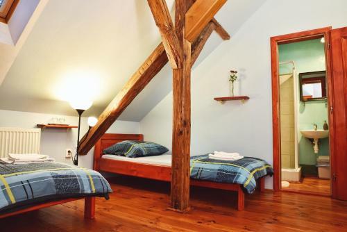 Hostal Barock Restaurant & Pension