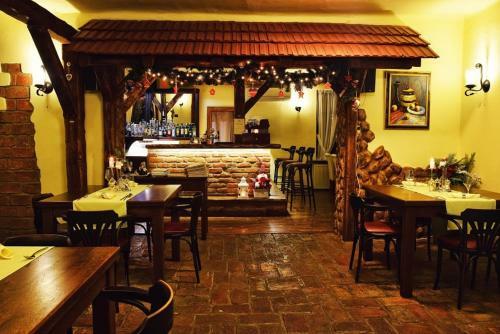 Hostal Barock Restaurant & Pension