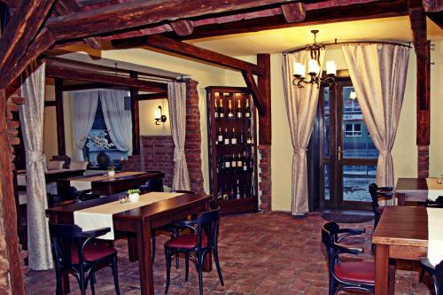Hostal Barock Restaurant & Pension