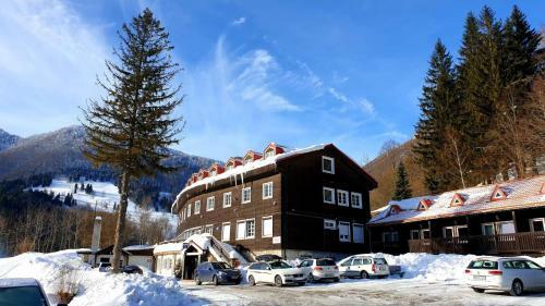 Hotel Pod Sokol�m