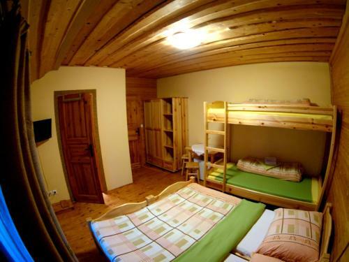 Lodge Chata Polovica Terchov�
