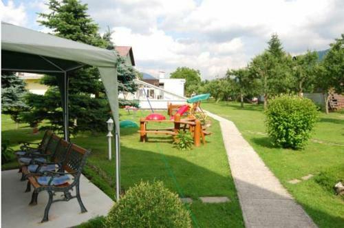 Hostal Penzi�n ?u?tiak