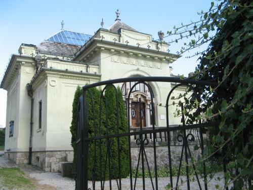 Hostal Farebn� Penzi�n