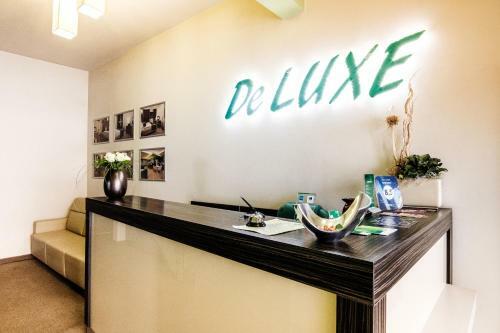 Hotel Deluxe