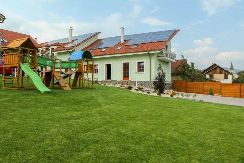 Hostal Guest House Tri Koruny