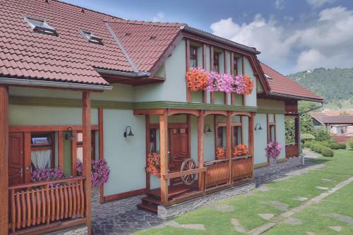 Hostal Holiday Resort ?v�rny