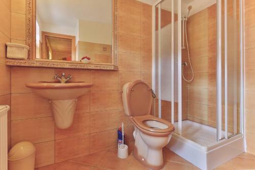 Hostal Holiday Resort ?v�rny