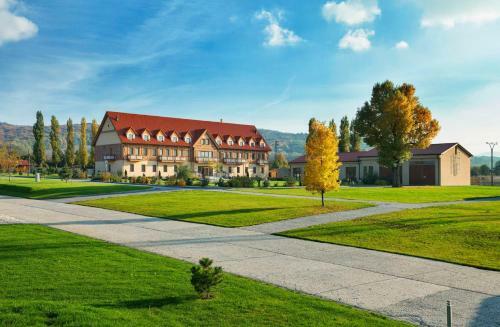 Hotel Malv�zia