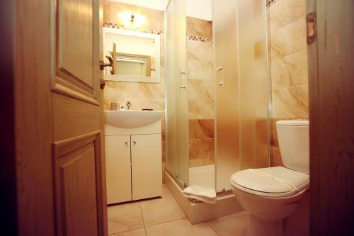 Hostal Kalv�n Restaurant & Pension