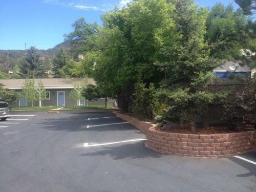 Posada Basalt Mountain Inn