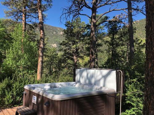 Hostal Rocky Mountain Lodge & Cabins