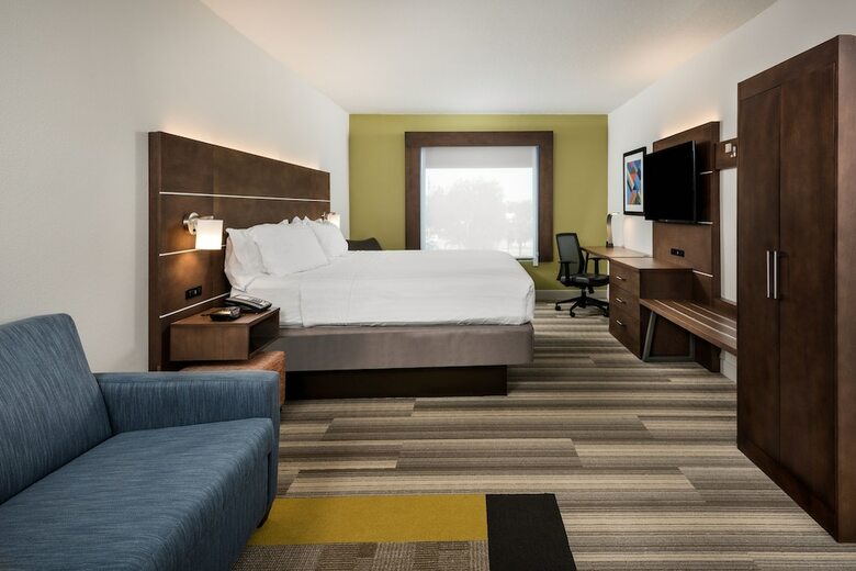 Holiday Inn Express Hotel & Suites Bartow