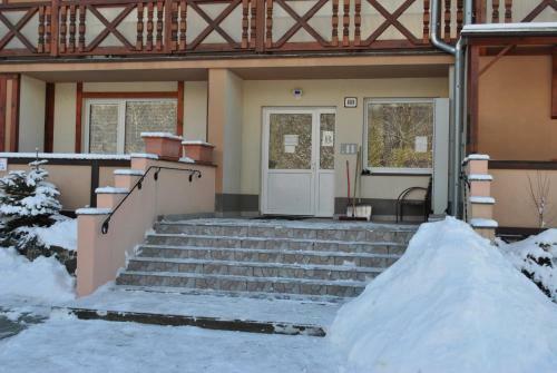 Apartmanovy Dom Slavkov
