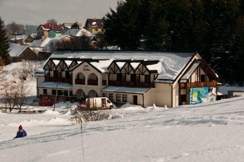 Hostal Penzi�n Zivka