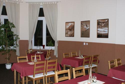 Hostal Penzi�n Po?ana