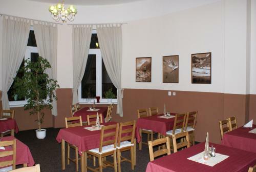 Hostal Penzi�n Po?ana