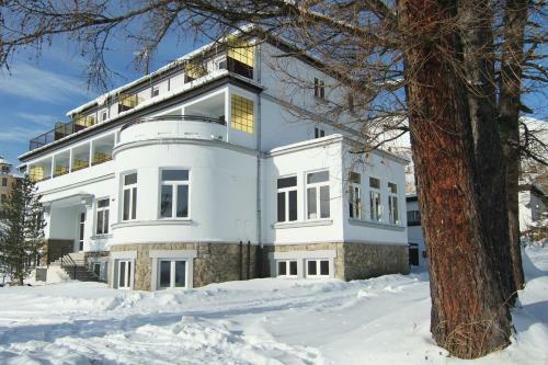 Hostal Penzi�n Po?ana