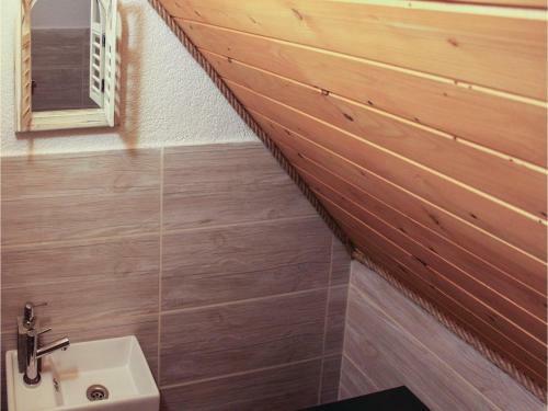 Three-bedroom Holiday Home In Myto Pod Dumbierom