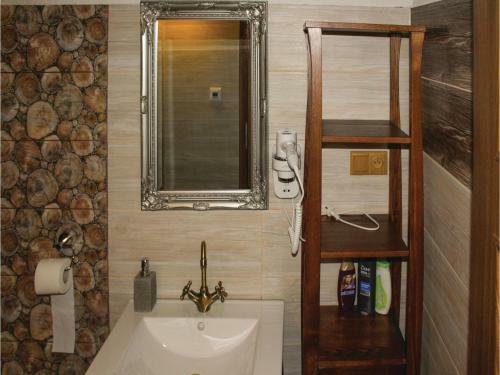 Three-bedroom Holiday Home In Myto Pod Dumbierom