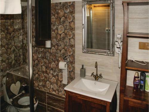 Three-bedroom Holiday Home In Myto Pod Dumbierom