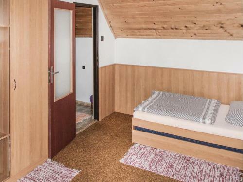 Three-bedroom Holiday Home In Strba