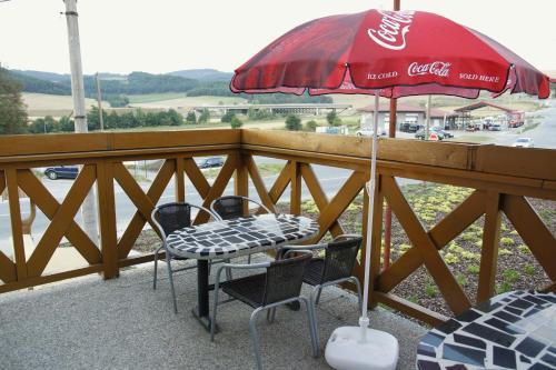 Hostal Restaurant And Pension Stenly