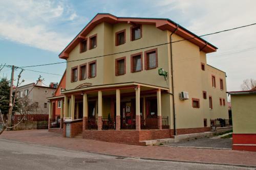 Hostal Penzion Kozak B&B