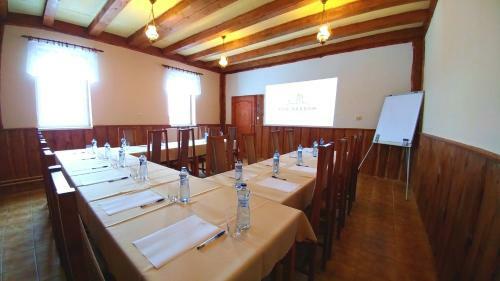 Hostal Pod Hradom Restaurant & Pension