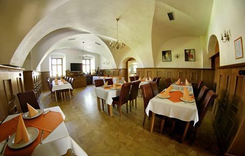 Hotel Kastiel Lucivna