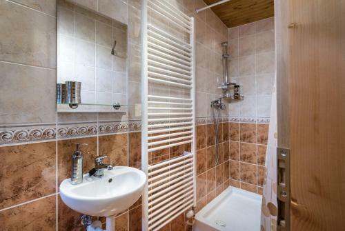 M�ria Ki?�kov� Tatry Mks