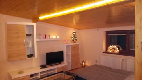M�ria Ki?�kov� Tatry Mks