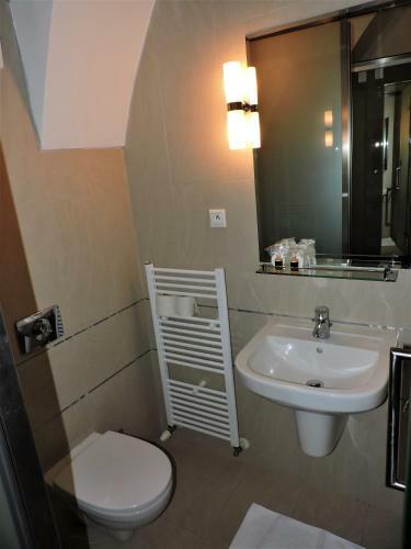 Hotel Z�mok Topo??ianky