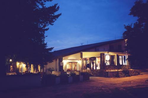 Hostal Penzi�n Artin