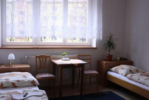 Hostal Penzi�n Koras